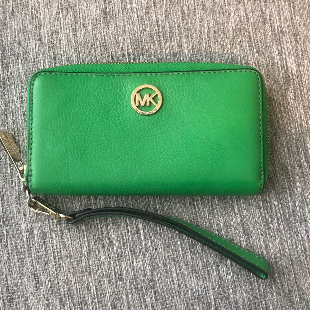 Michael Kors Wristlet Wallet/Clutch